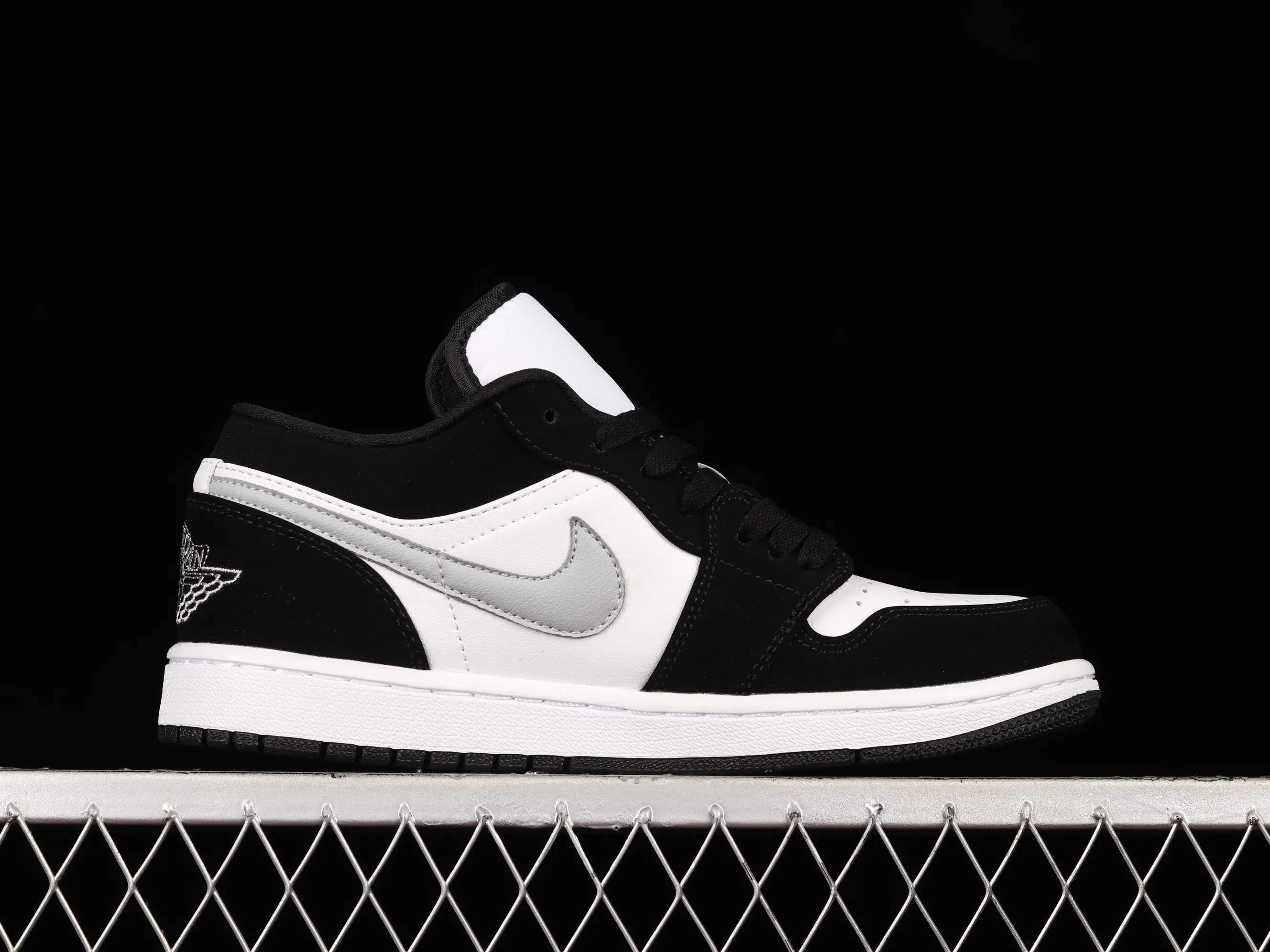All categories Air Jordan Jordan series basketball shoes Air Jordan 1 Low Air Jordan 1 Low "New Emerald" AJ1 Joe 1 black and white gray 552780-018